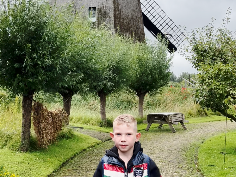Dex MolenKick