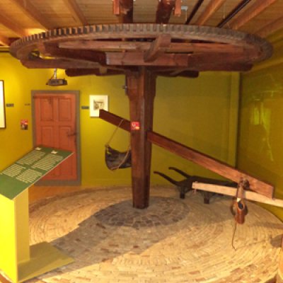 Rosmolen in het Frysk Lânbou Museum te Earnewâld